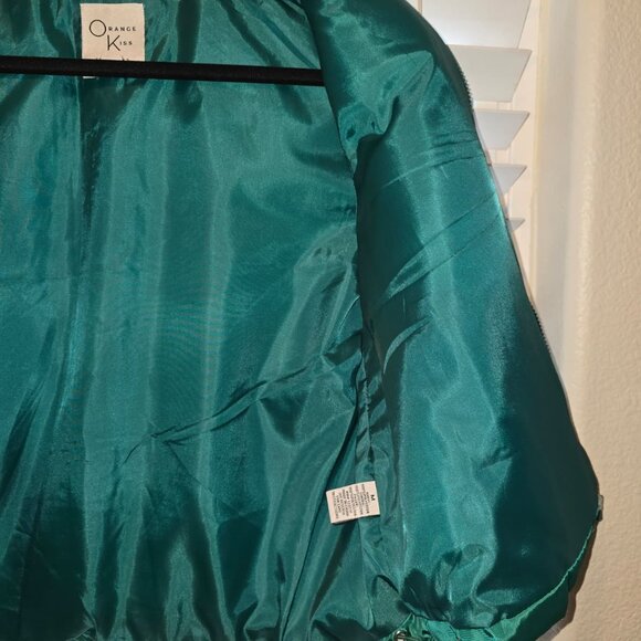 Orange Kiss Essentials Puffer Vest – Size Medium - Picture 3 of 5